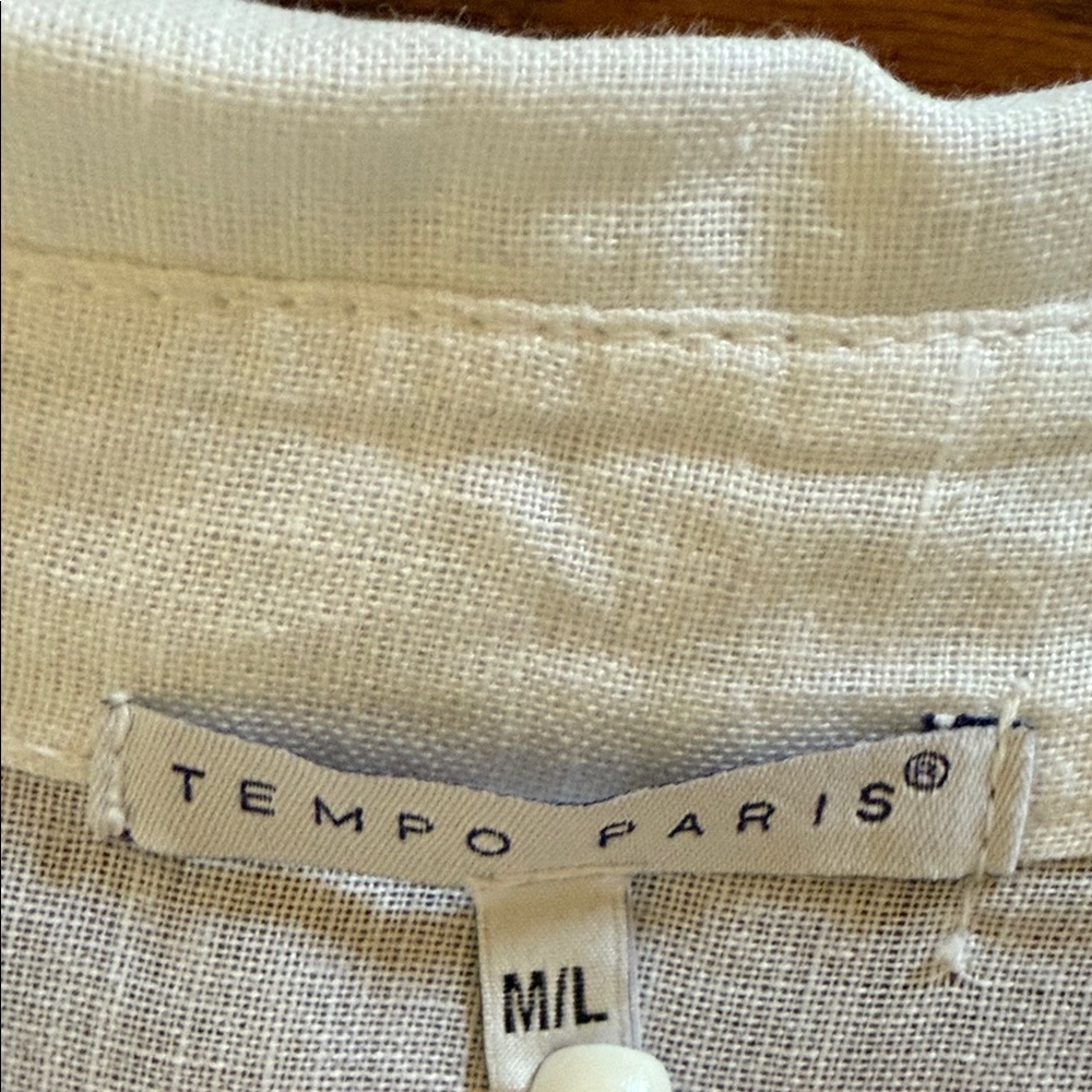 Tempo Paris White Linen Shirt with Gold Details - Picture 2 of 4